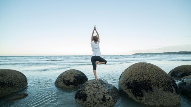 Restez zen au bureau avec le yoga